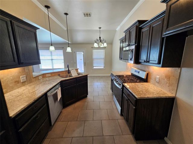 1428 SE 17th Place, Newcastle, OK 73065