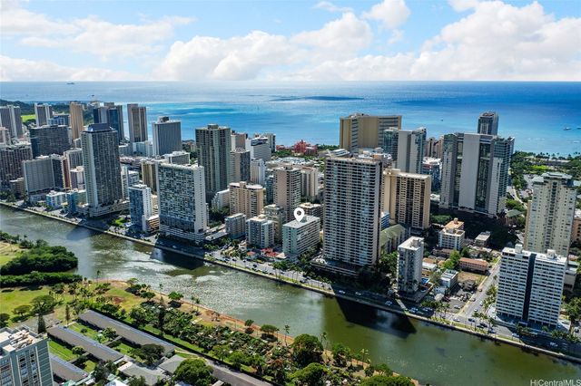 445 Kaiolu Street 214, Honolulu, HI 96815
