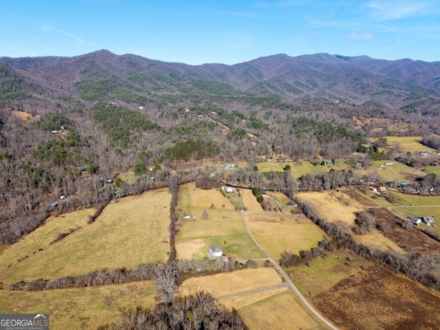 328 Paul's Meadow, Hayesville, NC 28904