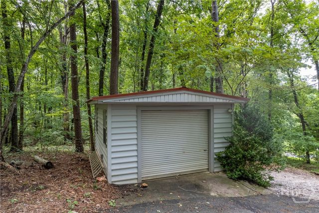 1561 Indian Woods Drive, Greensboro, GA 30642