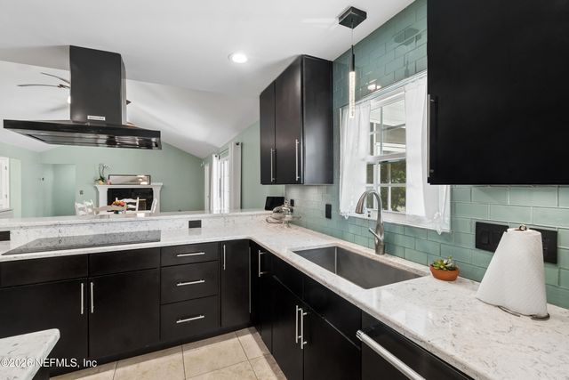12160 BANYAN TREE Drive, Jacksonville, FL 32258