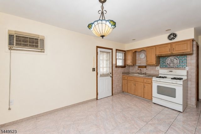 1456 76Th St, North Bergen Twp., NJ 07047