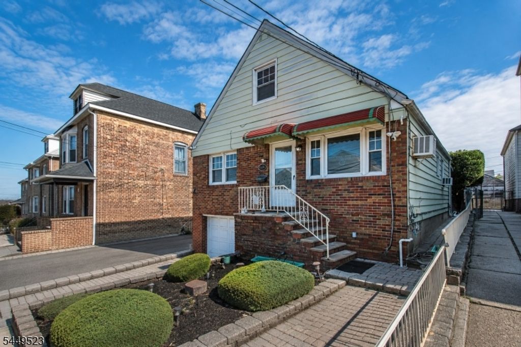 1456 76Th St, North Bergen Twp., NJ 07047