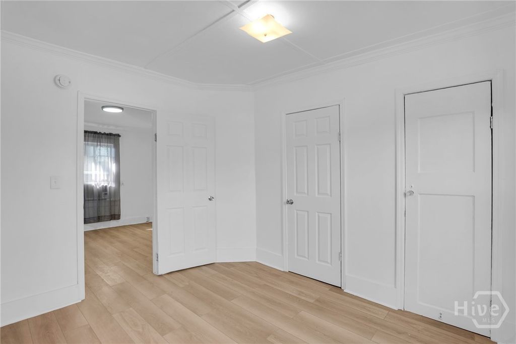 Image 14 of property listing at 2024 E 51st Street, Savannah, GA 31404