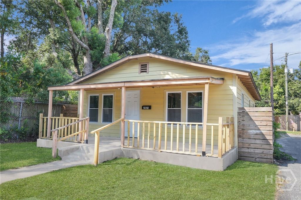 Image 2 of property listing at 2024 E 51st Street, Savannah, GA 31404