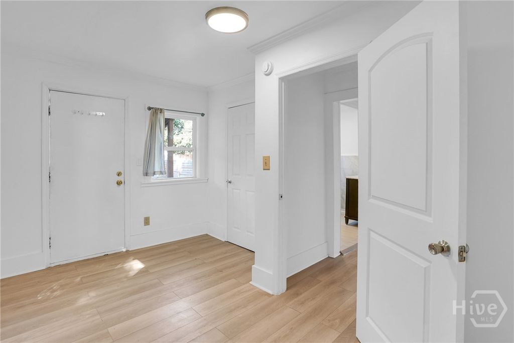 Image 24 of property listing at 2024 E 51st Street, Savannah, GA 31404