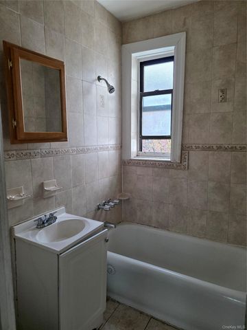 1115 Dorchester Road 4f, Brooklyn, NY 12218