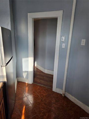 1115 Dorchester Road 4f, Brooklyn, NY 12218