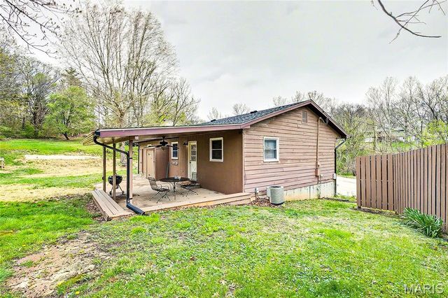22 Gloria Drive, Union, MO 63084