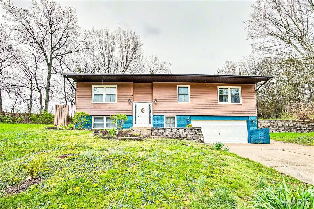 22 Gloria Drive, Union, MO 63084