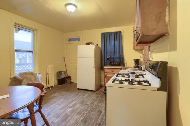 1420 STATE ST, Harrisburg, PA 17103