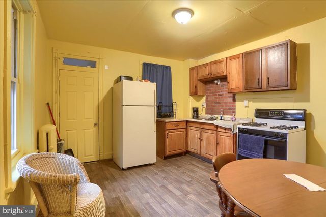 1420 STATE ST, Harrisburg, PA 17103