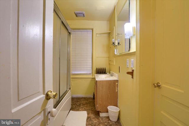 1420 STATE ST, Harrisburg, PA 17103