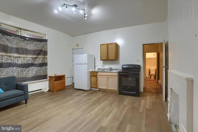 1420 STATE ST, Harrisburg, PA 17103