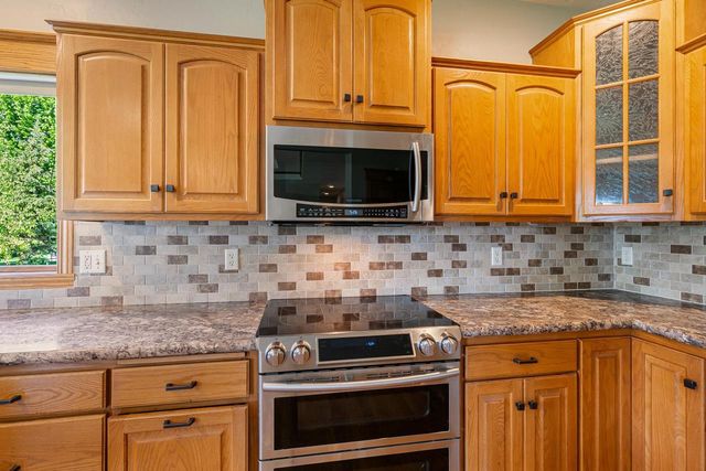 W6724 CHARLEEN LANE, Greenville, WI 54942