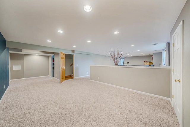 W6724 CHARLEEN LANE, Greenville, WI 54942