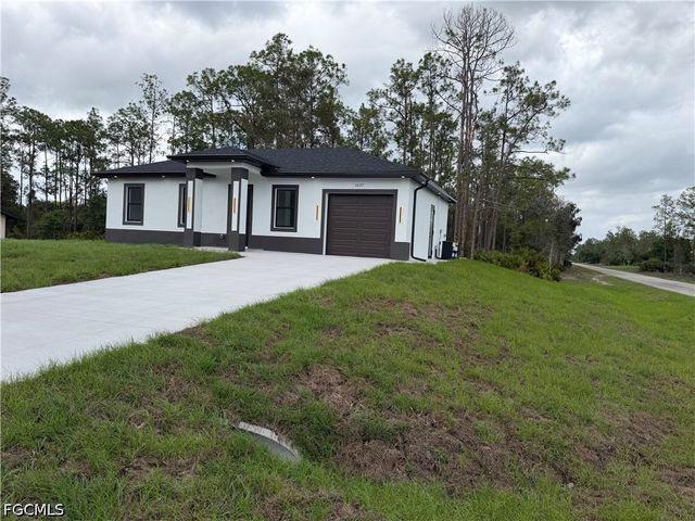 1607 E 14th ST, Lehigh Acres, FL 33972