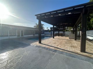 6202 SW 107th Ave, Miami, FL 33173