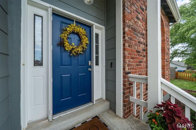 2286 Graystone Drive, St Charles, MO 63303