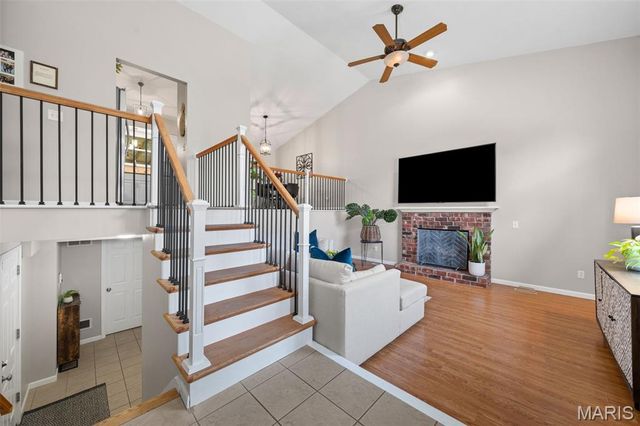 2286 Graystone Drive, St Charles, MO 63303