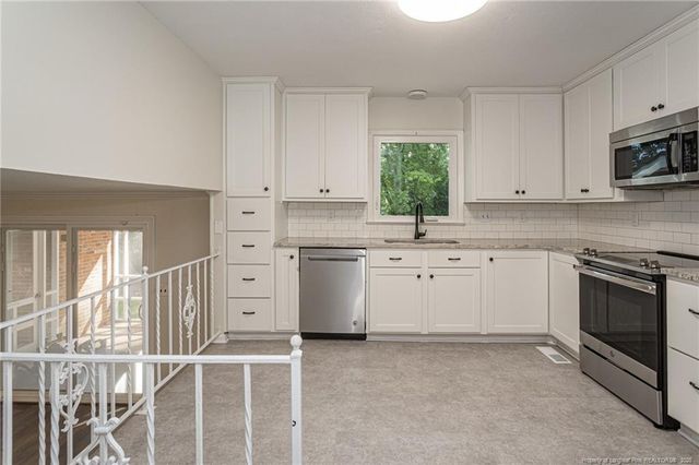 2721 Millbrook Road, Fayetteville, NC 28303