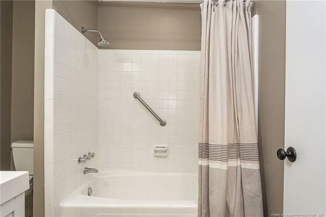 2721 Millbrook Road, Fayetteville, NC 28303