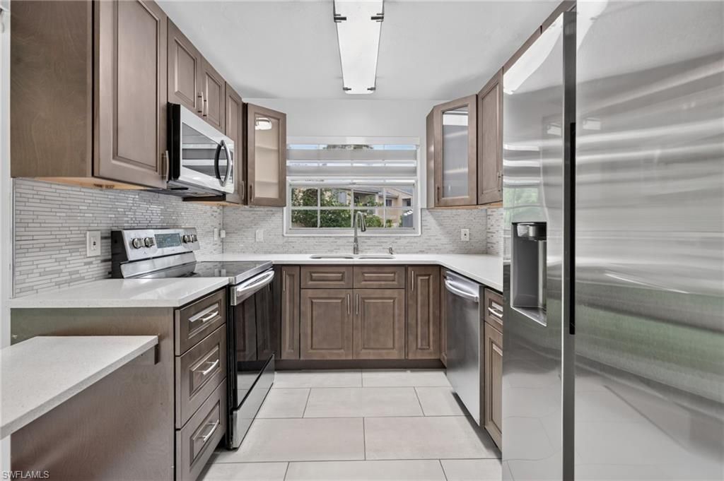 10452 Lakeport CT, LEHIGH ACRES, FL 33936 — photo 2