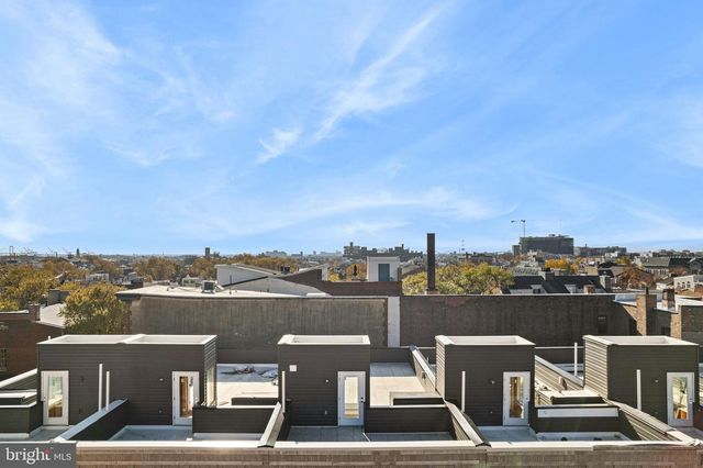 1102 CYPRESS ST, Philadelphia, PA 19107