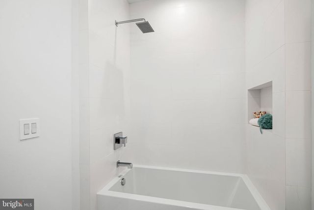 1102 CYPRESS ST, Philadelphia, PA 19107