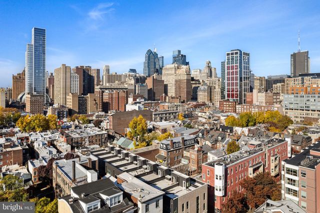 1102 CYPRESS ST, Philadelphia, PA 19107