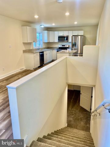 206 E 14TH AVE, Ranson, WV 25438