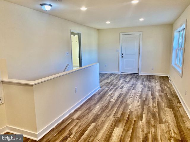 206 E 14TH AVE, Ranson, WV 25438