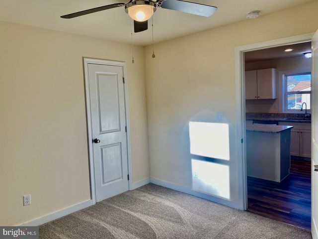 206 E 14TH AVE, Ranson, WV 25438