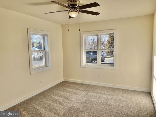 206 E 14TH AVE, Ranson, WV 25438