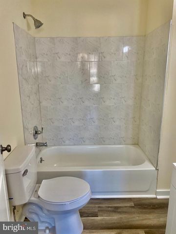 206 E 14TH AVE, Ranson, WV 25438