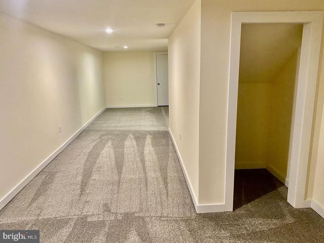 206 E 14TH AVE, Ranson, WV 25438