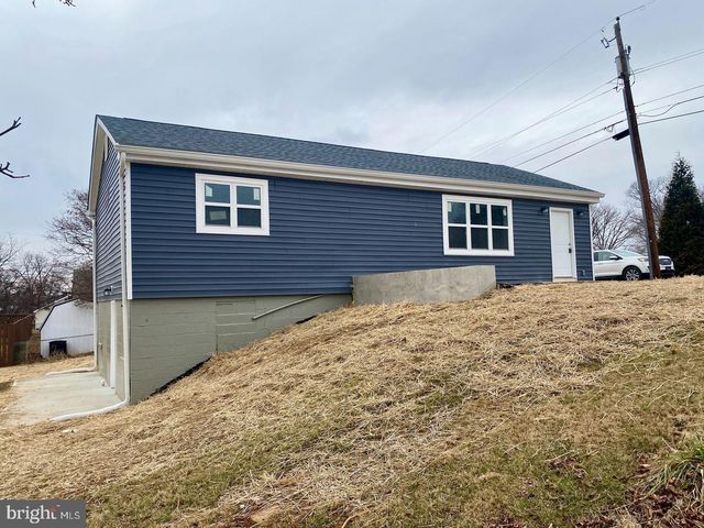 206 E 14TH AVE, Ranson, WV 25438