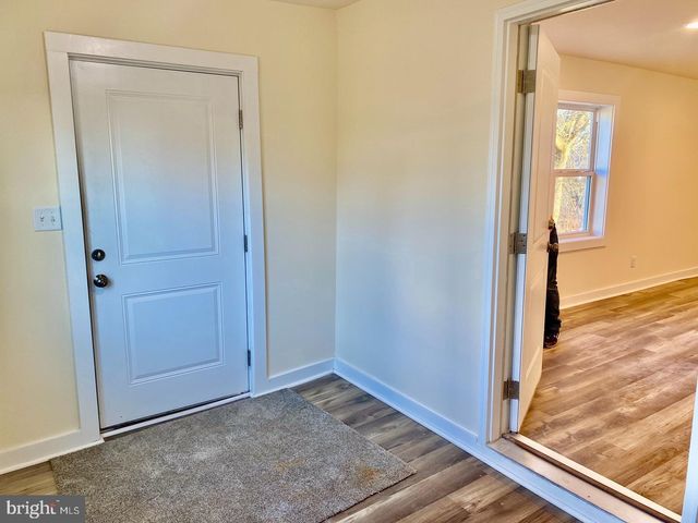 206 E 14TH AVE, Ranson, WV 25438