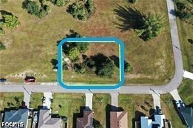 1623 SW 16th CT, Cape Coral, FL 33991