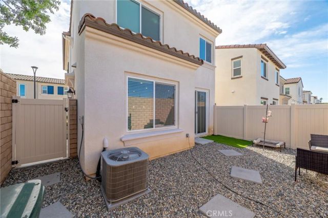 202 Bonita Lane, Rialto, CA 92376