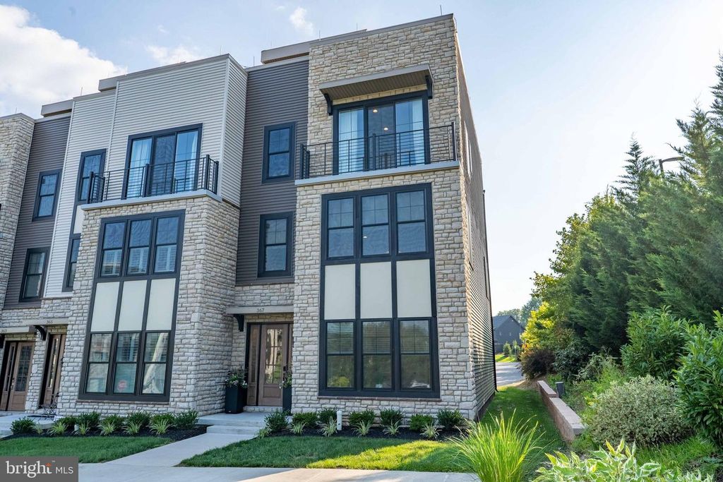 367 W HORSESHOE TRL, Newtown Square, PA 19073