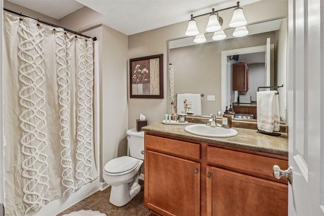 908 NW 33rd Street, Ankeny, IA 50023