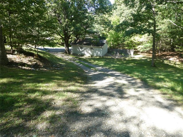60 Mountain View Drive, Elizaville, NY 12523