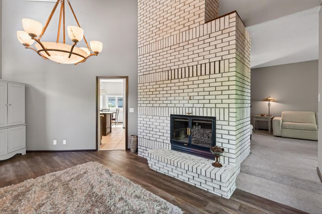 7508 W 77th Street, Chaska, MN 55318