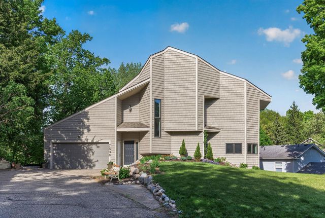 7508 W 77th Street, Chaska, MN 55318