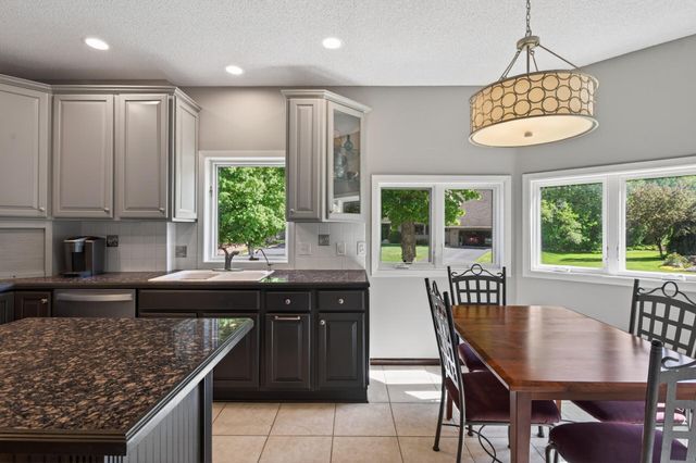 7508 W 77th Street, Chaska, MN 55318