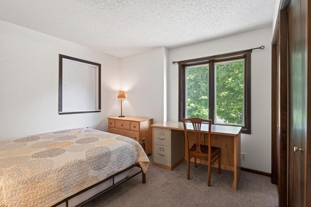 7508 W 77th Street, Chaska, MN 55318