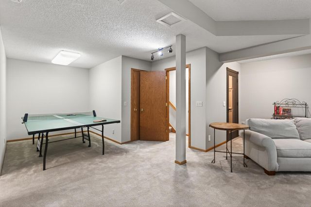 7508 W 77th Street, Chaska, MN 55318