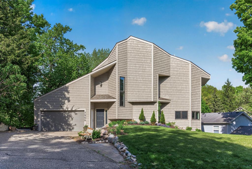 7508 W 77th Street, Chaska, MN 55318 — photo 2