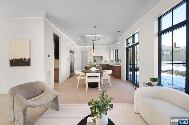 40 Godfrey Terrace, Glen Rock, NJ 07452